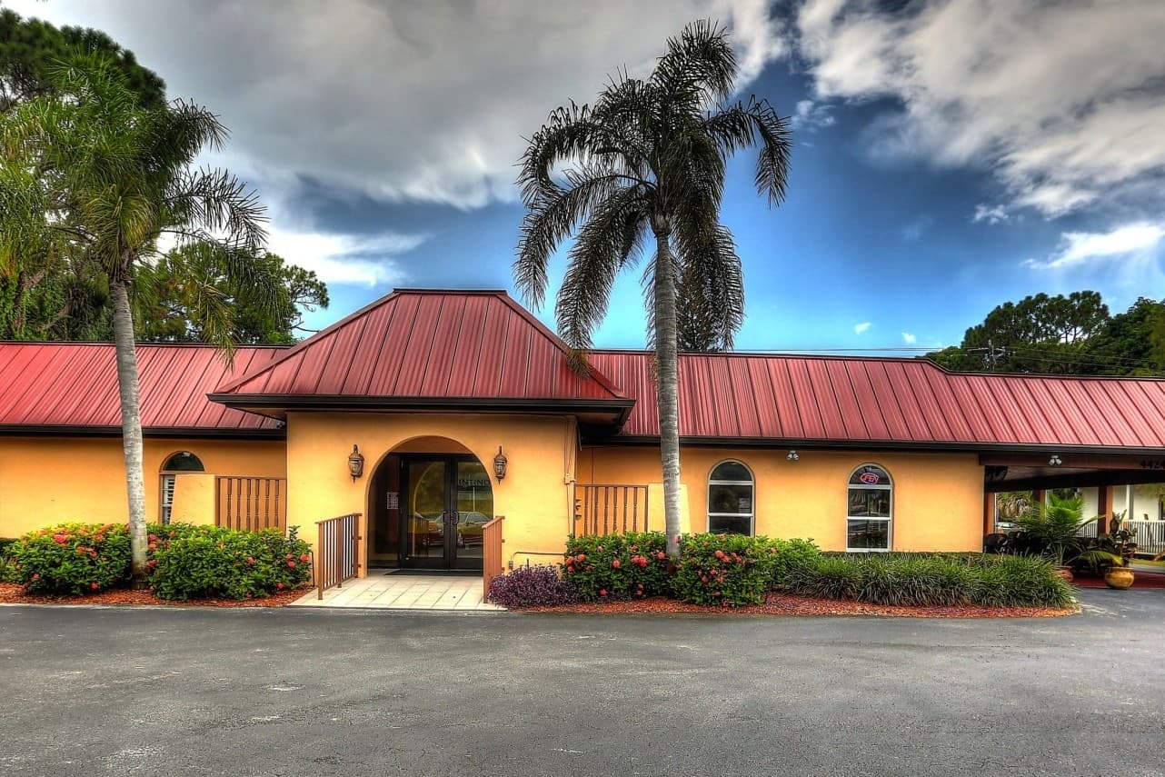 Vintino's Premium Cigars Store Front